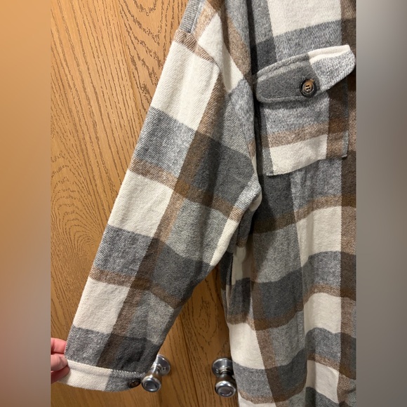 Plaid Button-Up Trench Coat - Picture 4 of 7